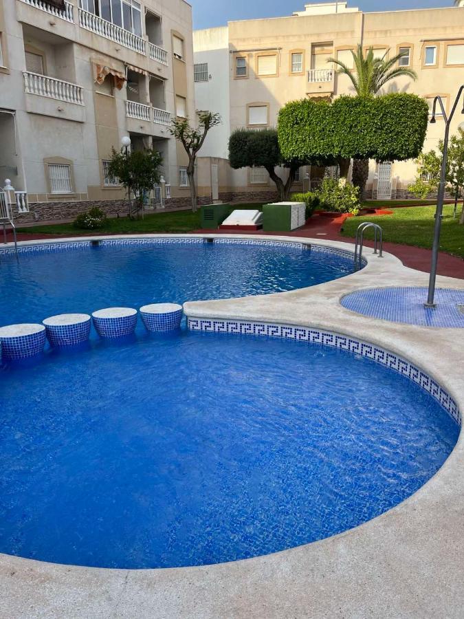 Apartament Mariha Torrevieja Extérieur photo